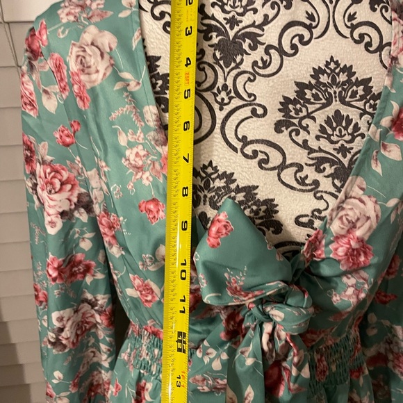 Front keyhole bow tie dress - Picture 4 of 7